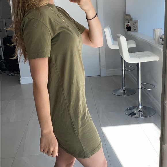 T-Shirt Dress - Picture 5 of 7